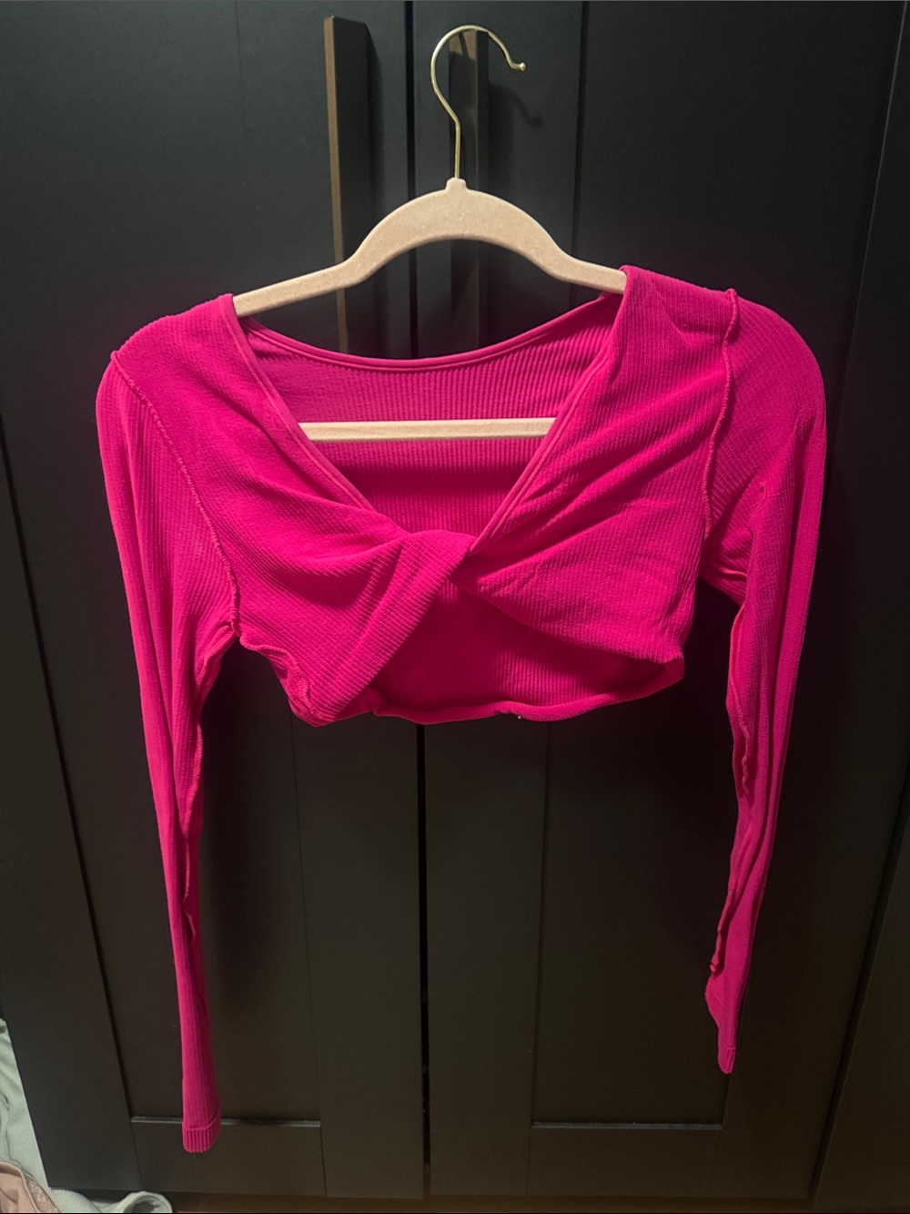 Garage Fuchsia Ribbed Twist-Front Long Sleeve Crop Top